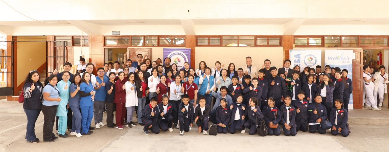 Feria Integral de Salud atiende a adolescentes de la I.E. Divino Maestro